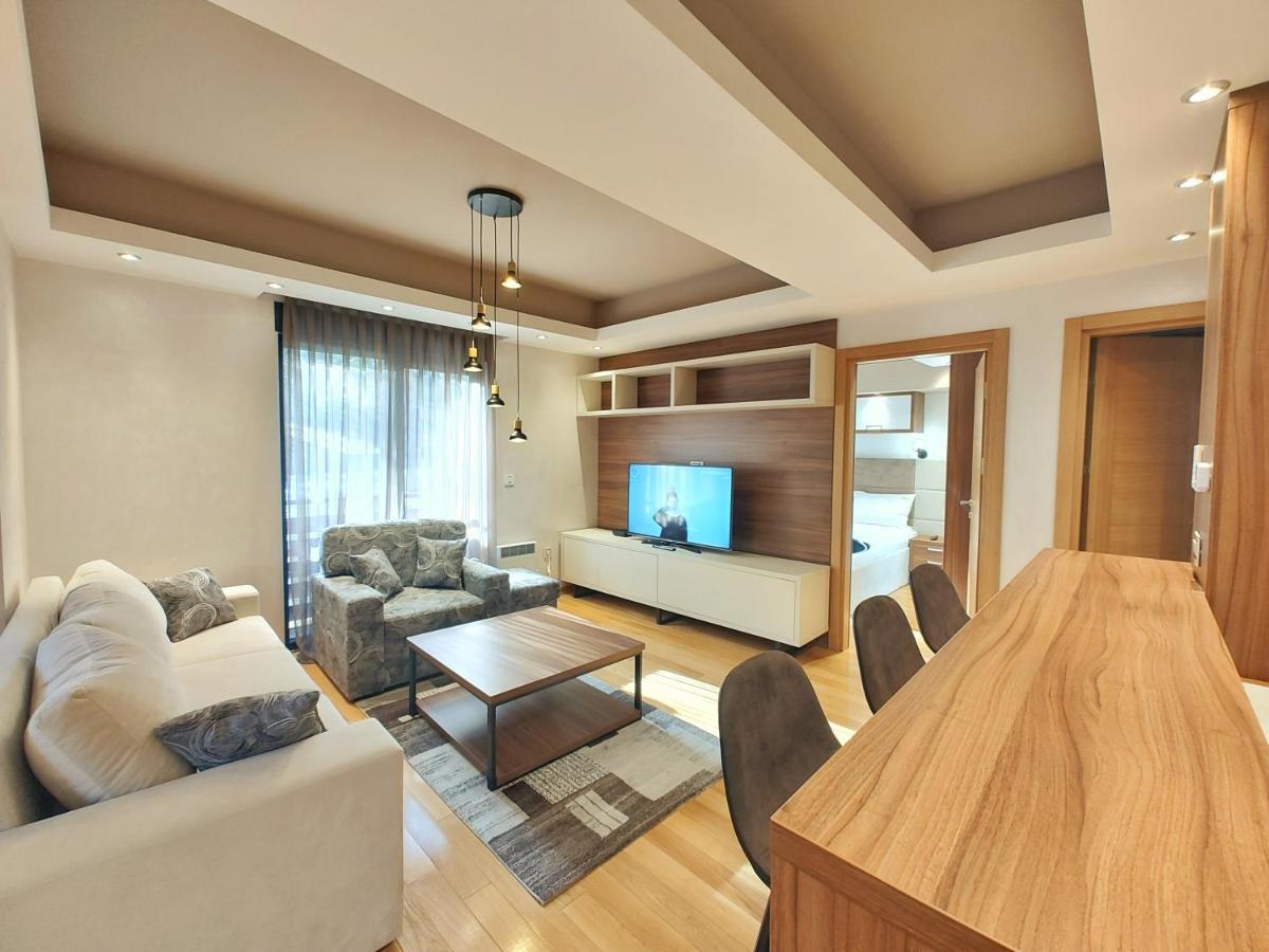 Velika Recepcija 38 Zlatibor